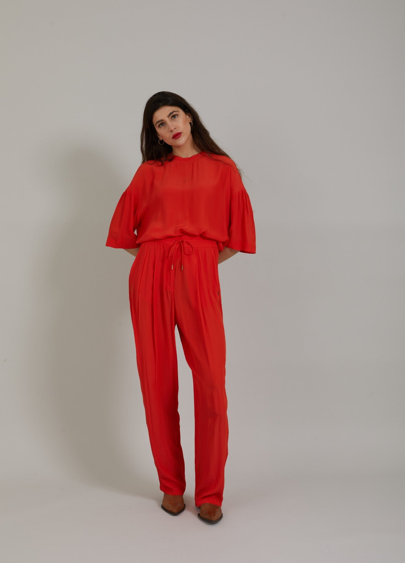 BUKSER M. PRESSEFOLDER - STELLA FIT - Lipstick red