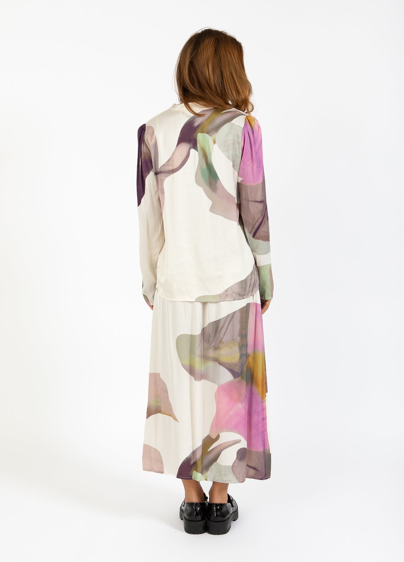 NEDERDEL MED LIQUID FLOWERPRINT - Liquid flower print