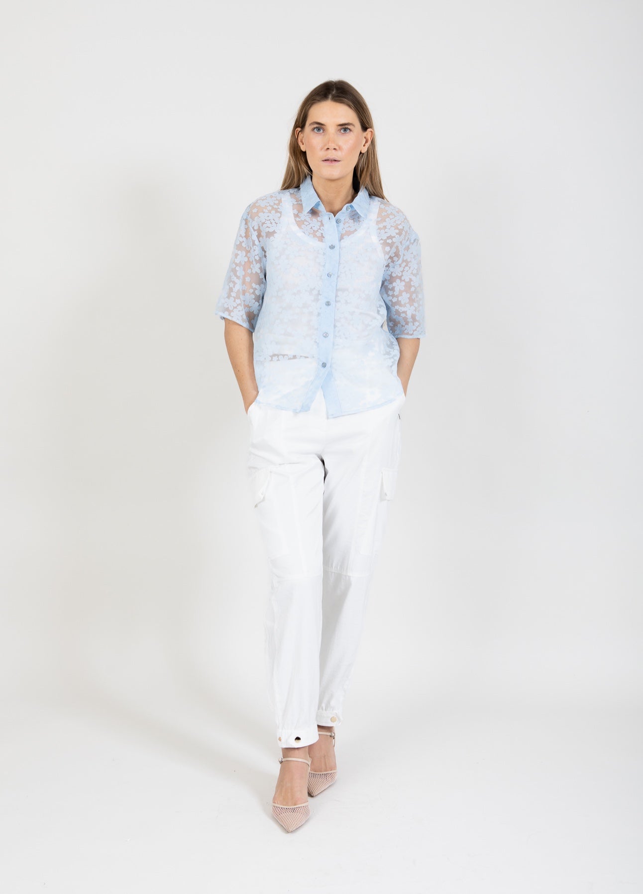 CARGOBUKSER I GLIMMER - SILLE FIT - White
