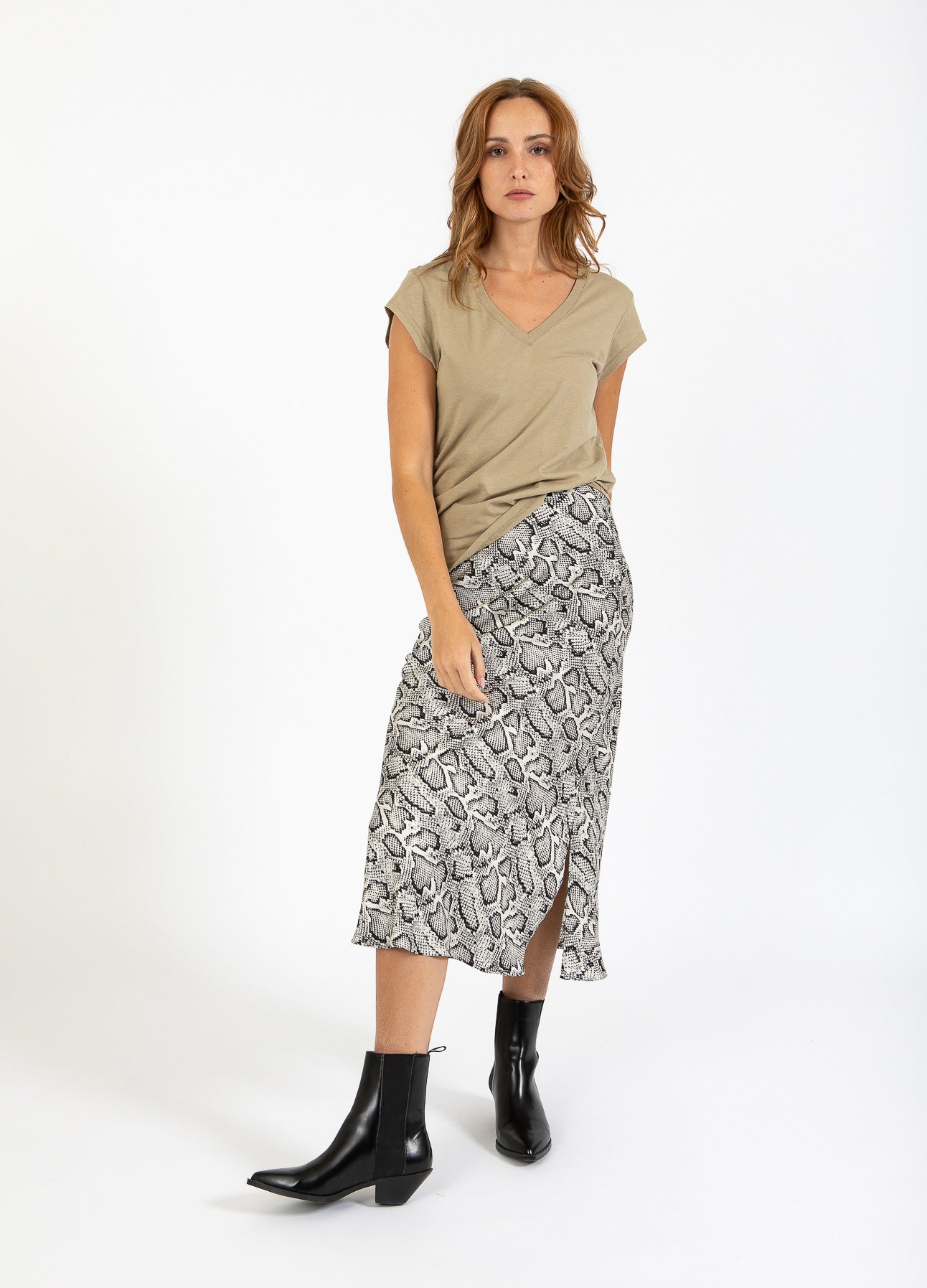 CC HEART V-HALS T-SHIRT - Sand olive