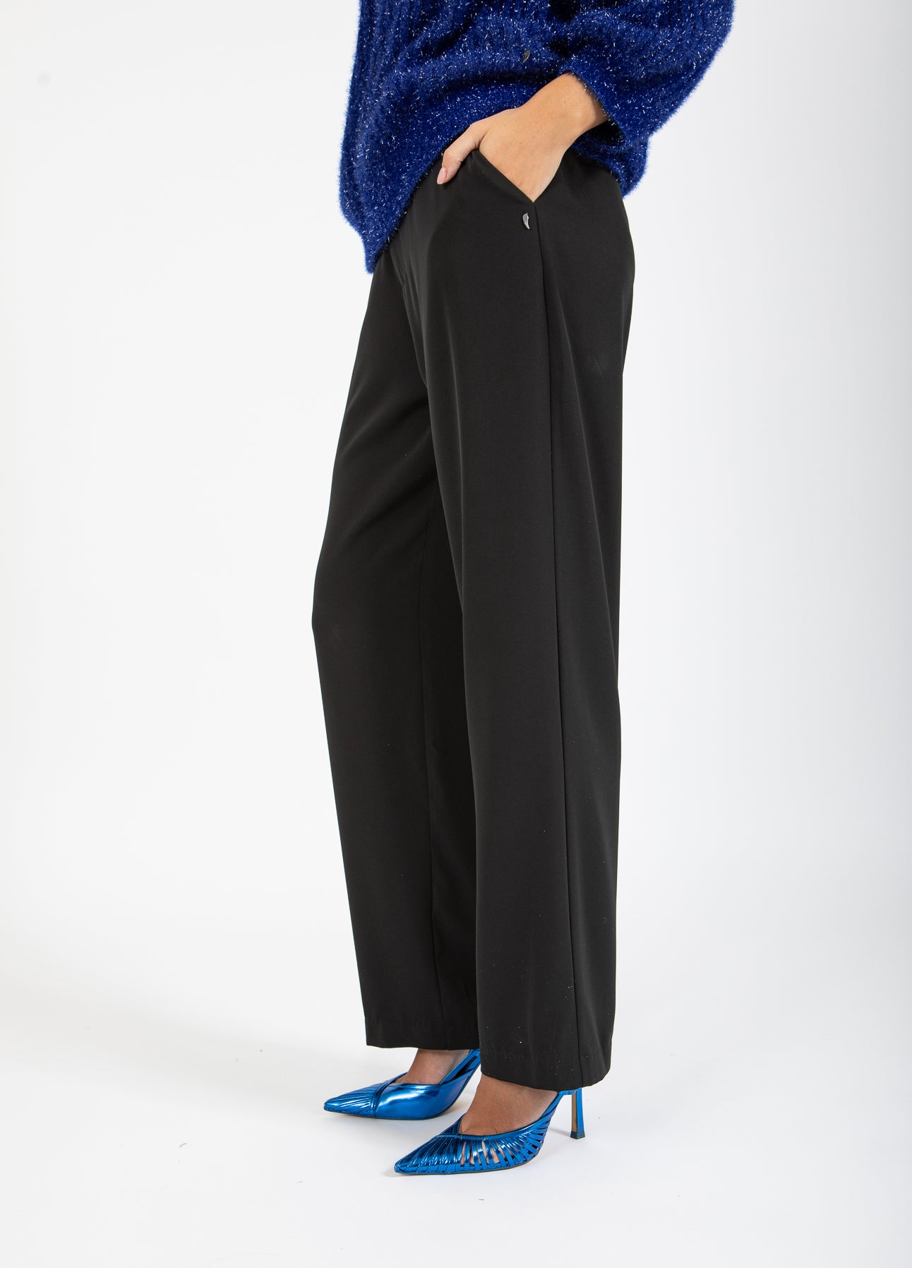 LØSE BUKSER - PETRA FIT - Black