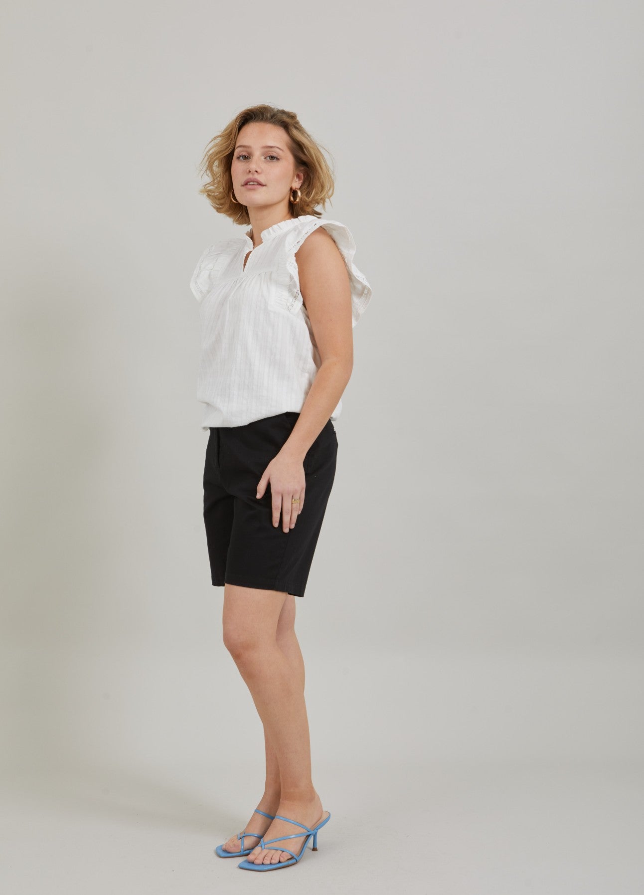 CITY SHORTS - PETRA FIT - Black Online salg
