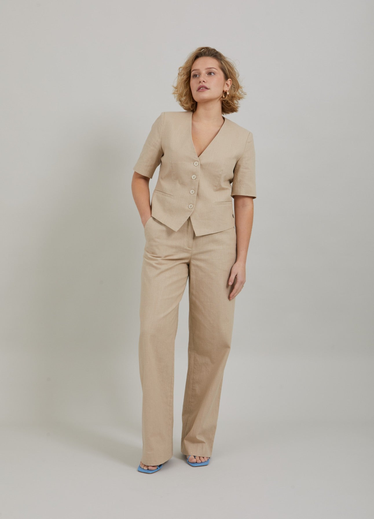 CROPPED BLAZER M. KORTEÆRMER - Light beige