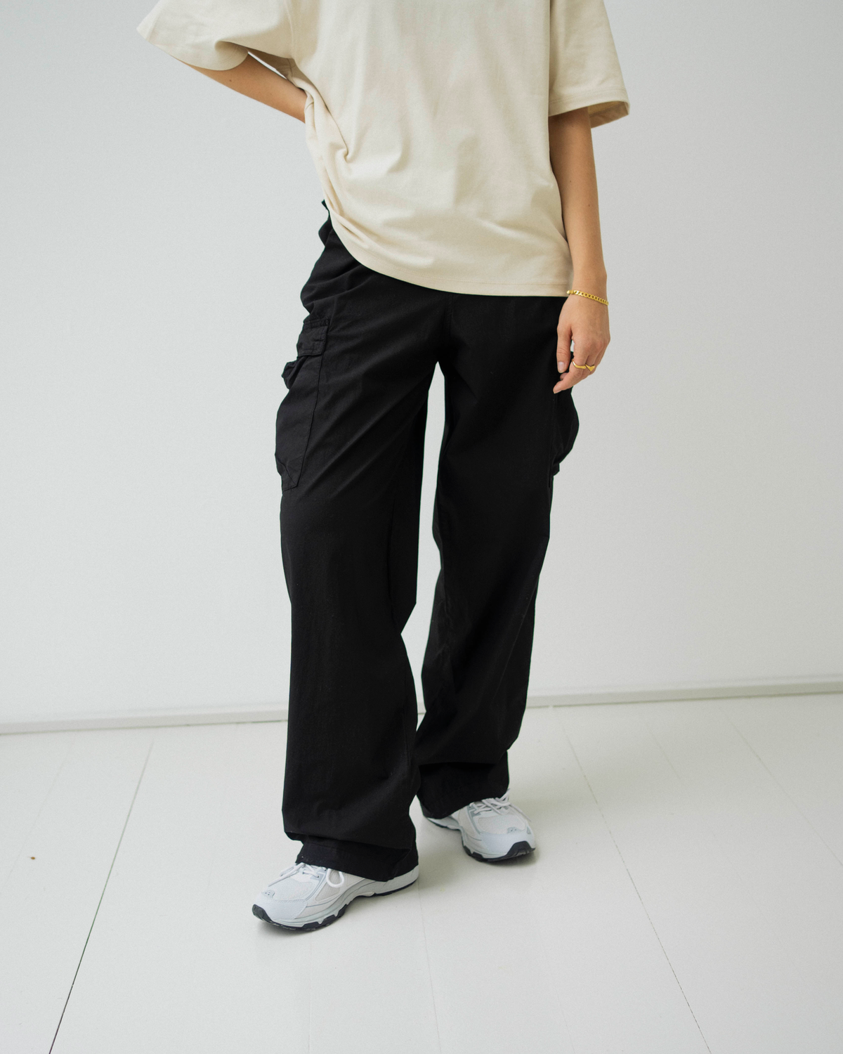 anna-vilma-cropper-cargo-pants-black_1.png Anna Vilma - Cropper Cargo Pants - Black