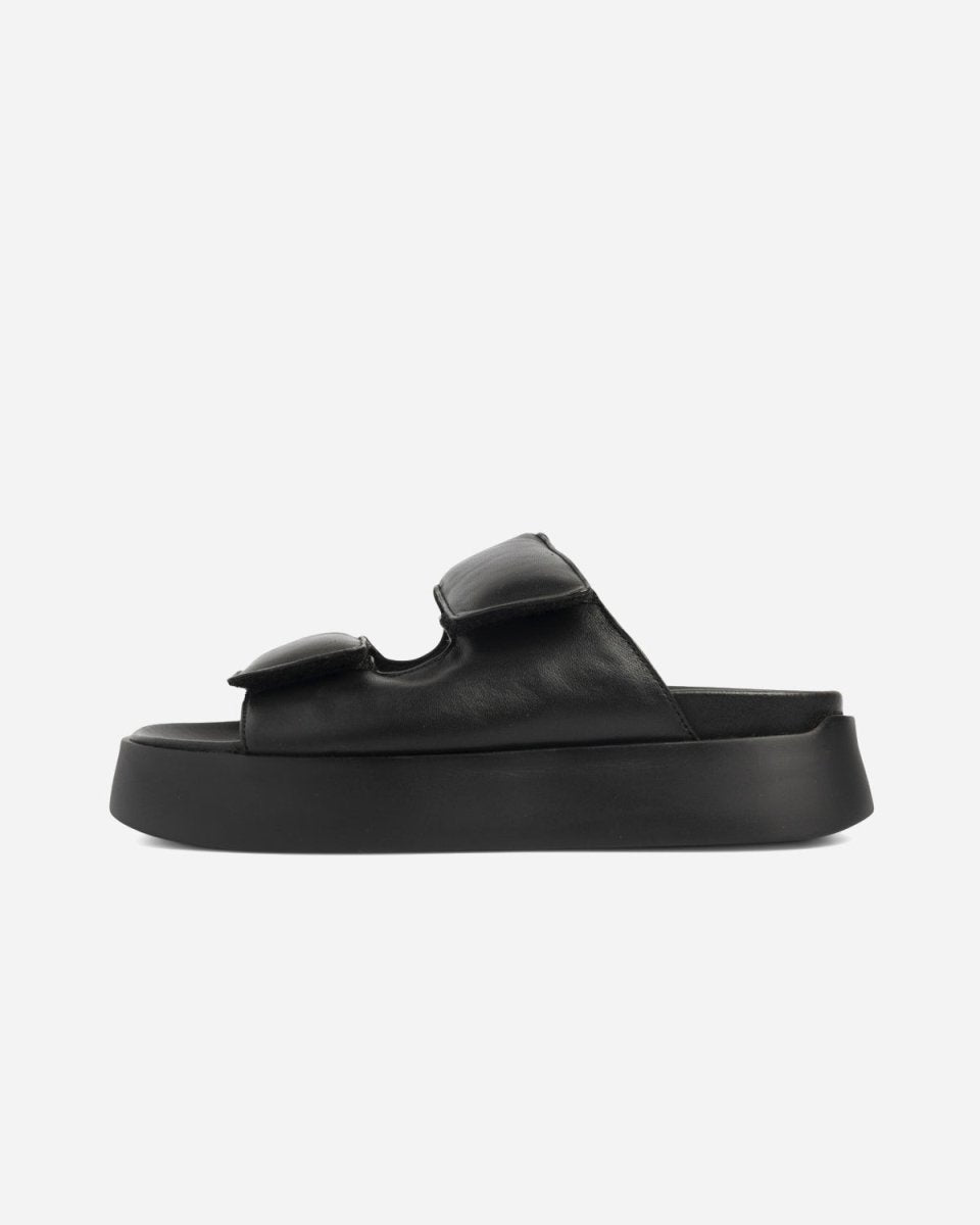 juno-slide-black-leather_0.jpg Juno Slide - Black Leather