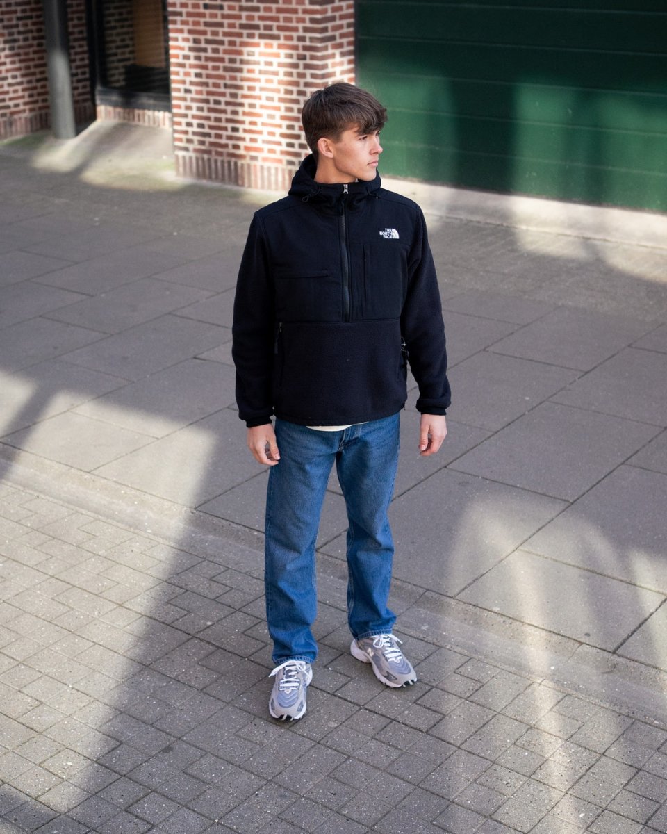 Denali 2 Anorak - Black