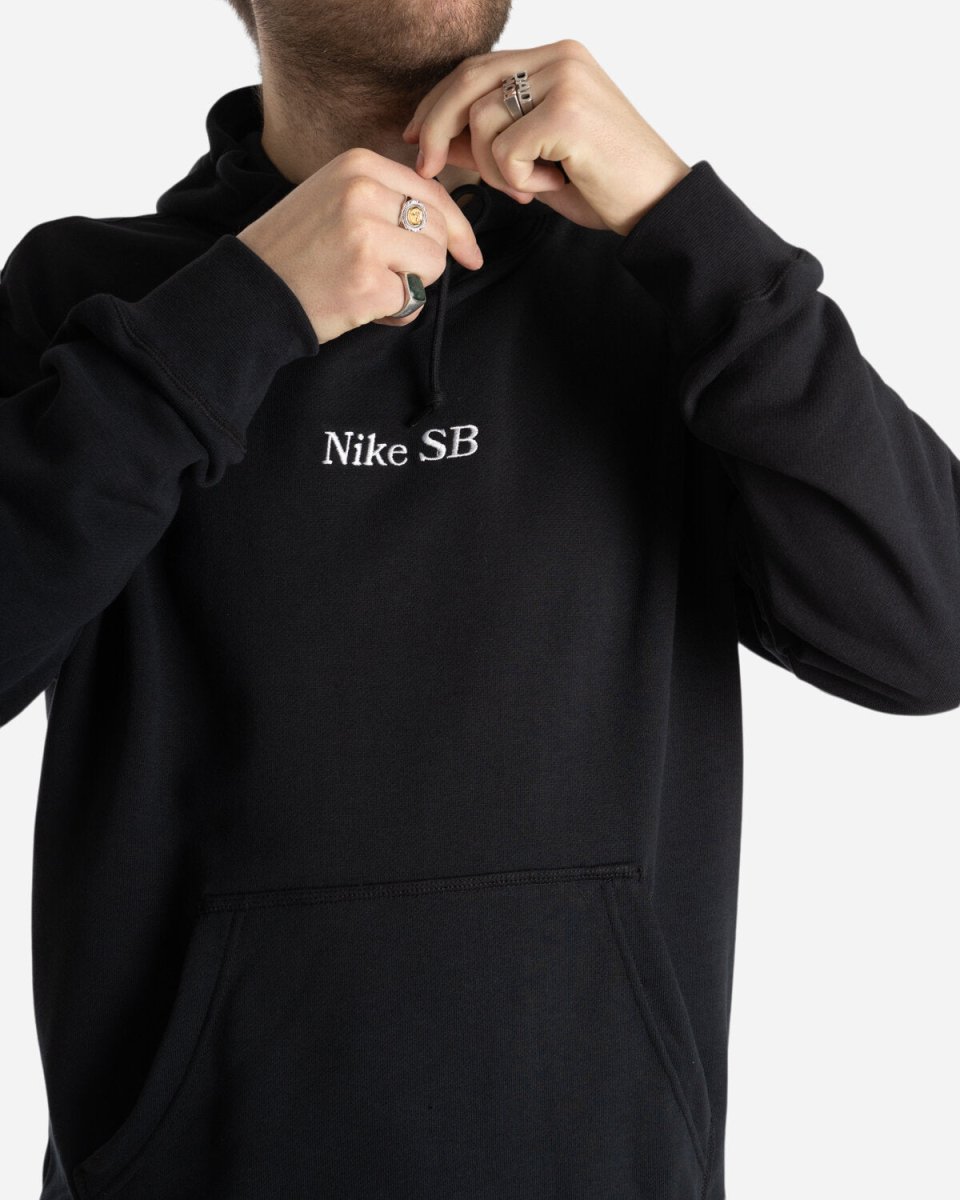 M NK SB Classic GFX Hoodie - Black/White