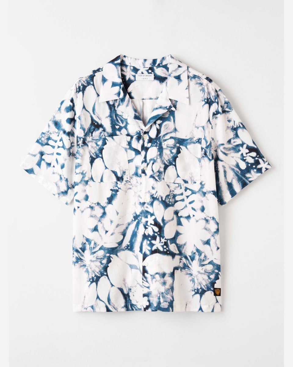 Calumn P - Artwork White/Blue