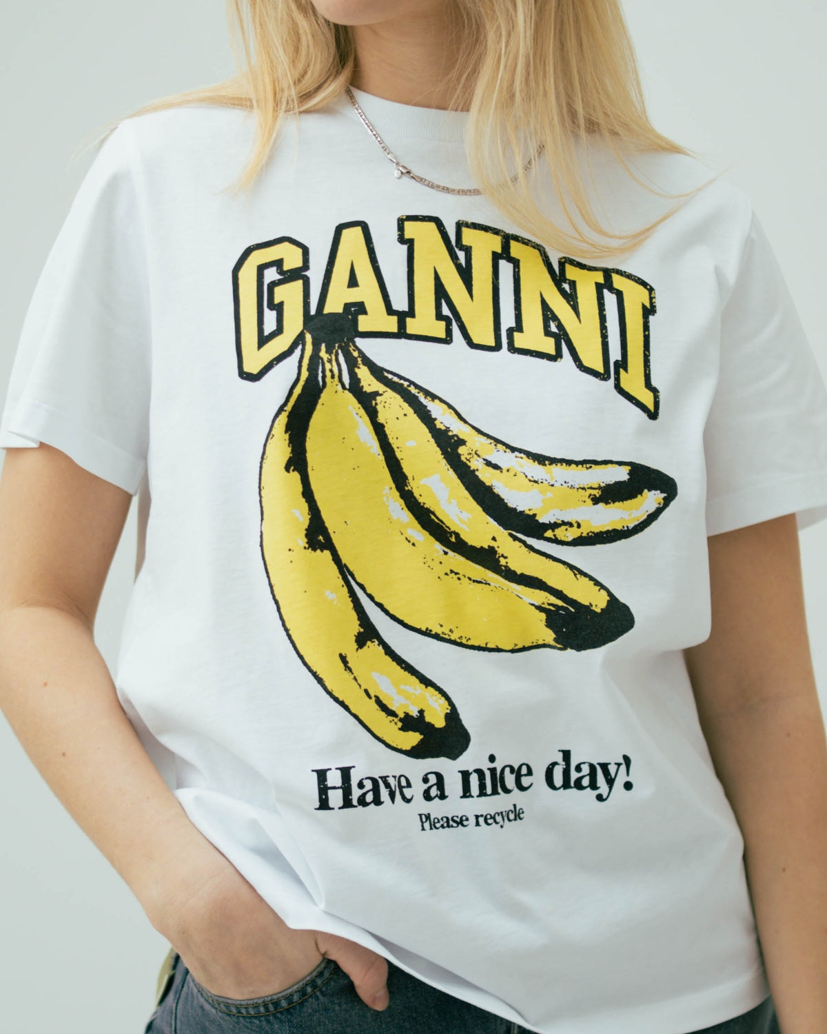 basic-jersey-banana-relaxed-t-shirt-bright-white_2.jpg Basic Jersey Banana Relaxed T-shirt - Bright White
