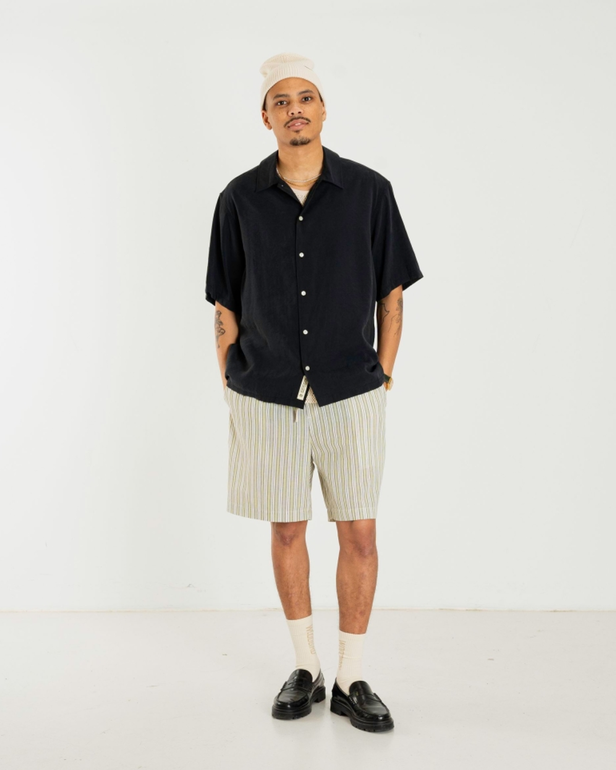 sunny-modu-shirt-black_1.png Sunny Modu Shirt - Black