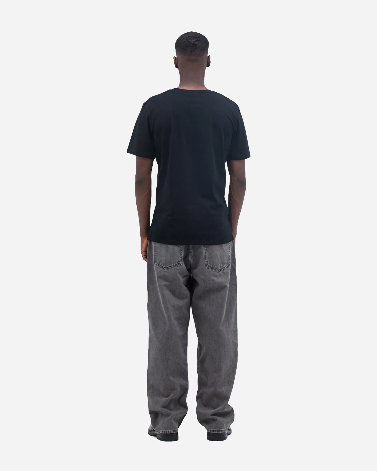 classic-fit-tee-black_3.jpg Classic Fit Tee - Black Mode