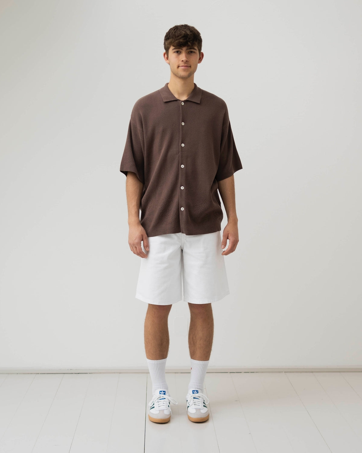 banks-vase-knit-brown_1.jpg Banks Vase Knit - Brown