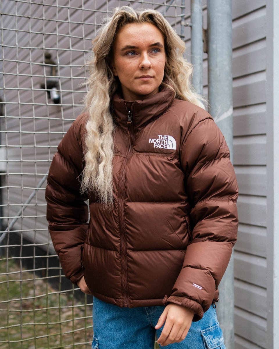 w-1996-retro-nuptse-jacket-dark-oak_2.jpg W 1996 Retro Nuptse Jacket - Dark Oak