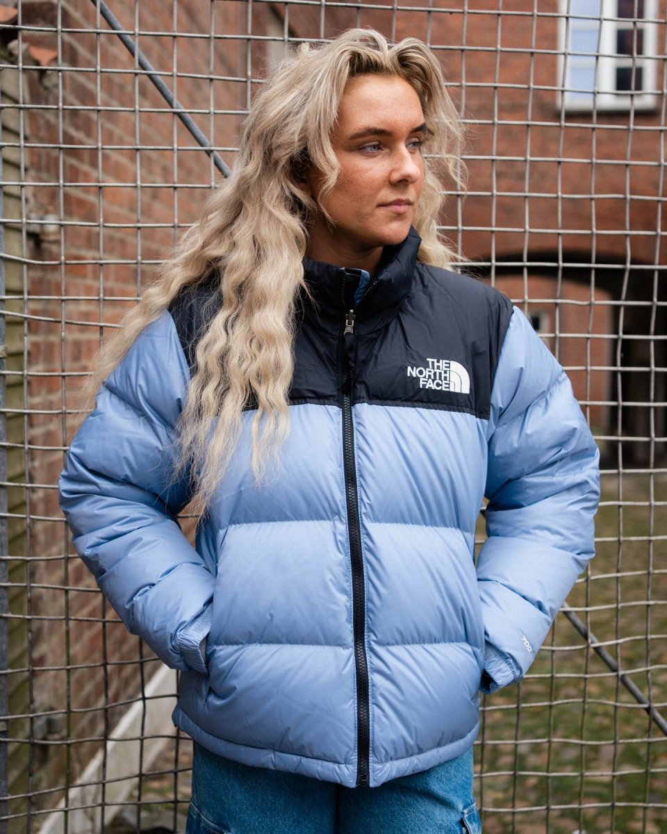 w-1996-retro-nuptse-jacket-folk-blue_2.jpg W 1996 Retro Nuptse Jacket - Folk Blue