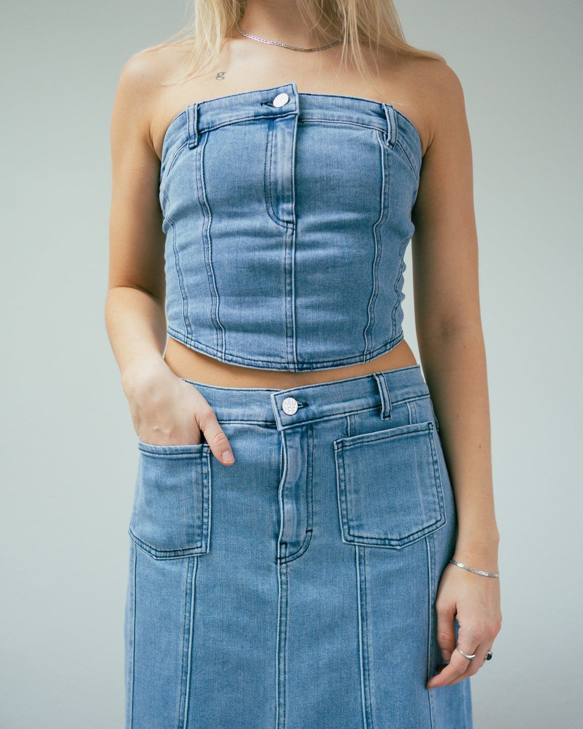 anna-vilma-sabire-light-cool-denim_1.jpg Anna Vilma - Sabire - Light Cool Denim