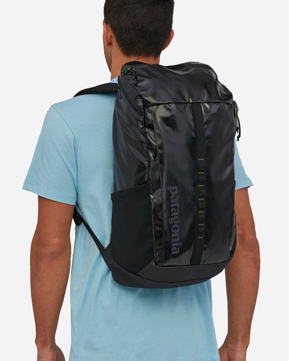 Black Hole Pack 25L - Black