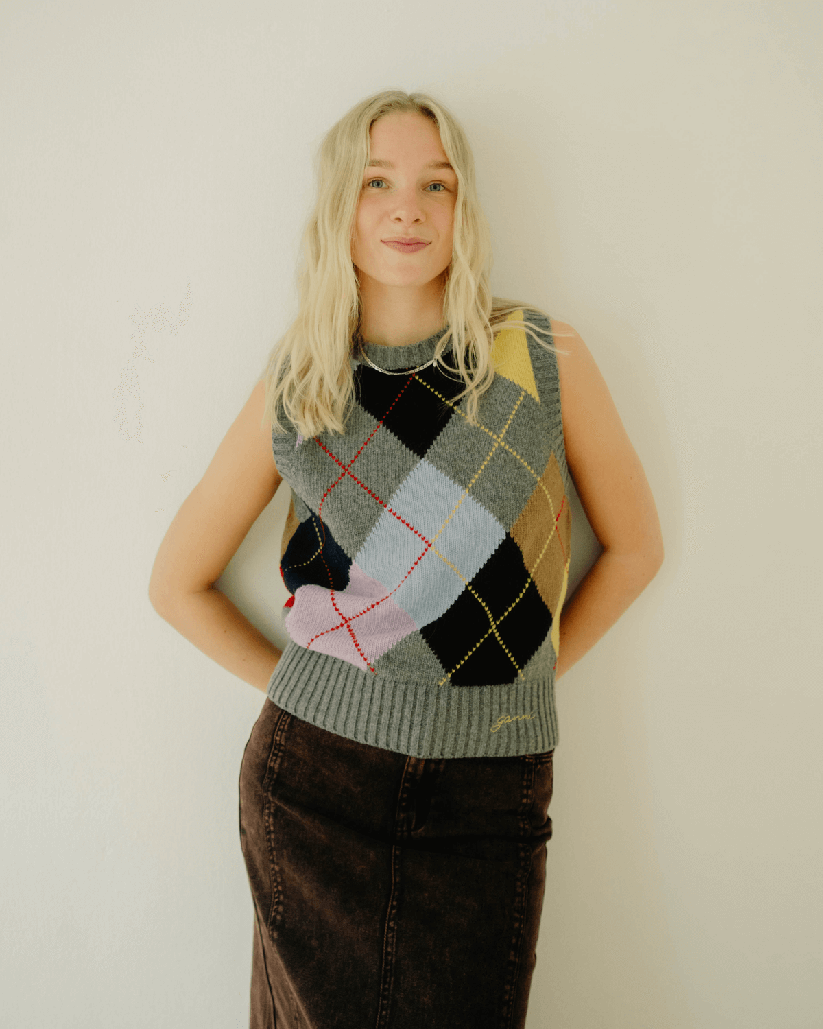 harlequin-wool-mix-knit-vest-frost-gray_1.png Harlequin Wool Mix Knit Vest - Frost Gray Mode