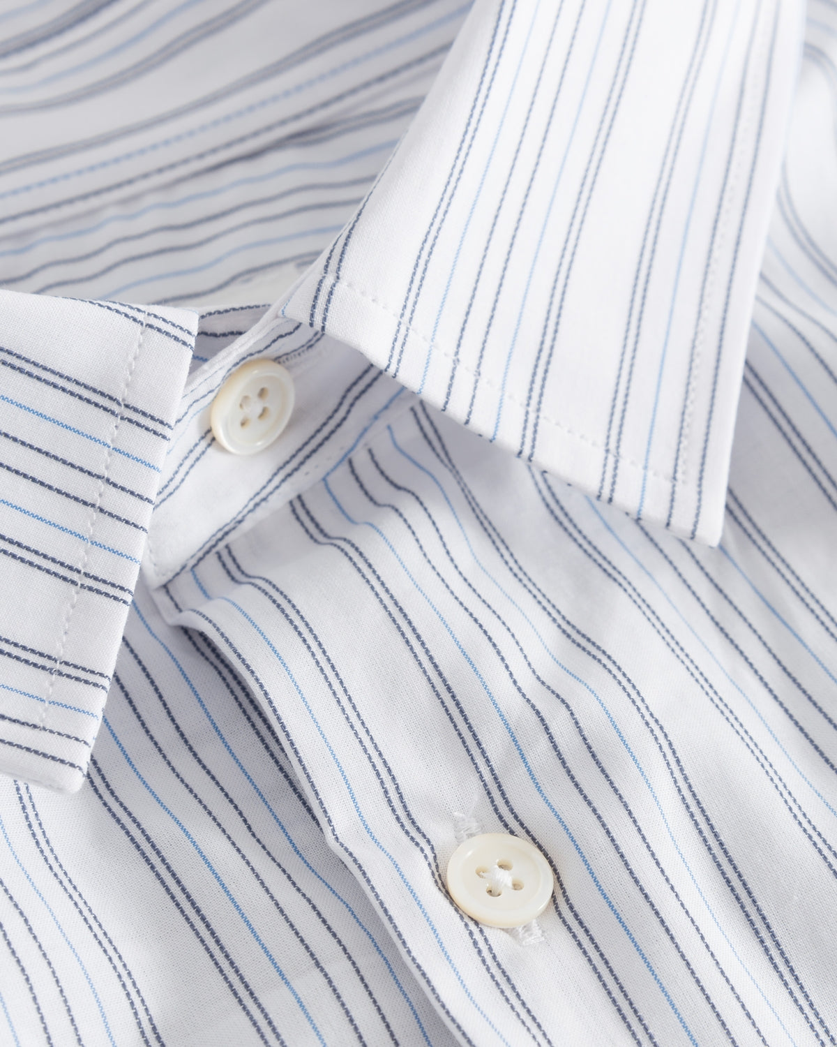 nico-poplin-stripe-shirt-blue-stripes_1.jpg Nico Poplin Stripe Shirt - Blue Stripes Udsalg