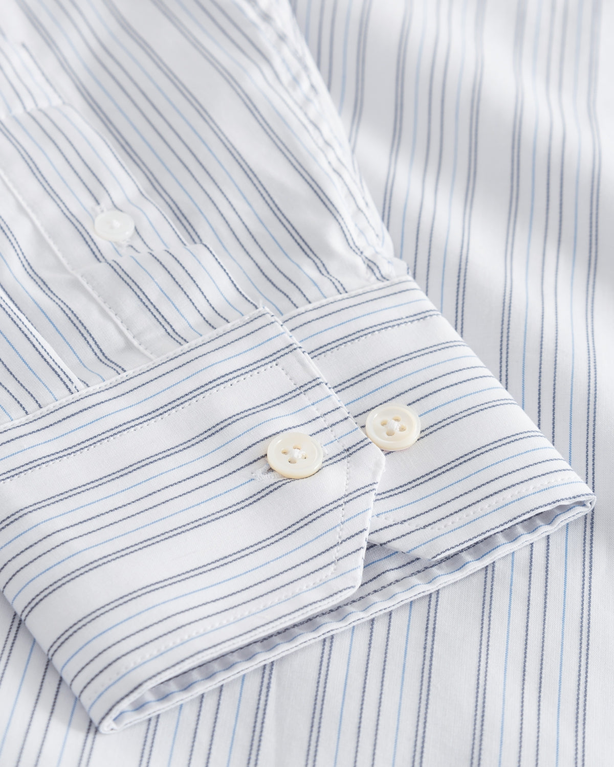 nico-poplin-stripe-shirt-blue-stripes_2.jpg Nico Poplin Stripe Shirt - Blue Stripes Udsalg