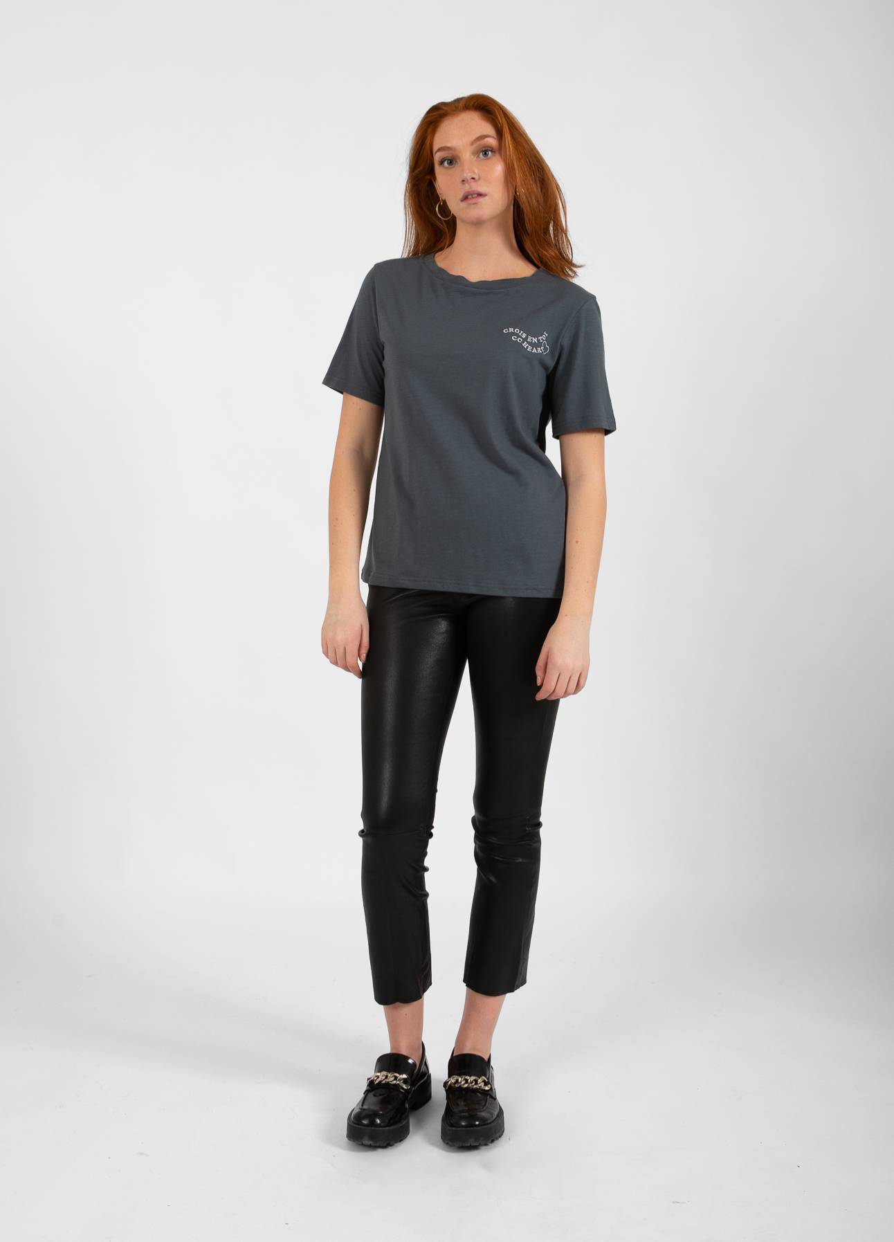 CC HEART TOI T-SHIRT - MELLEM ÆRME - Dark Stone Grey