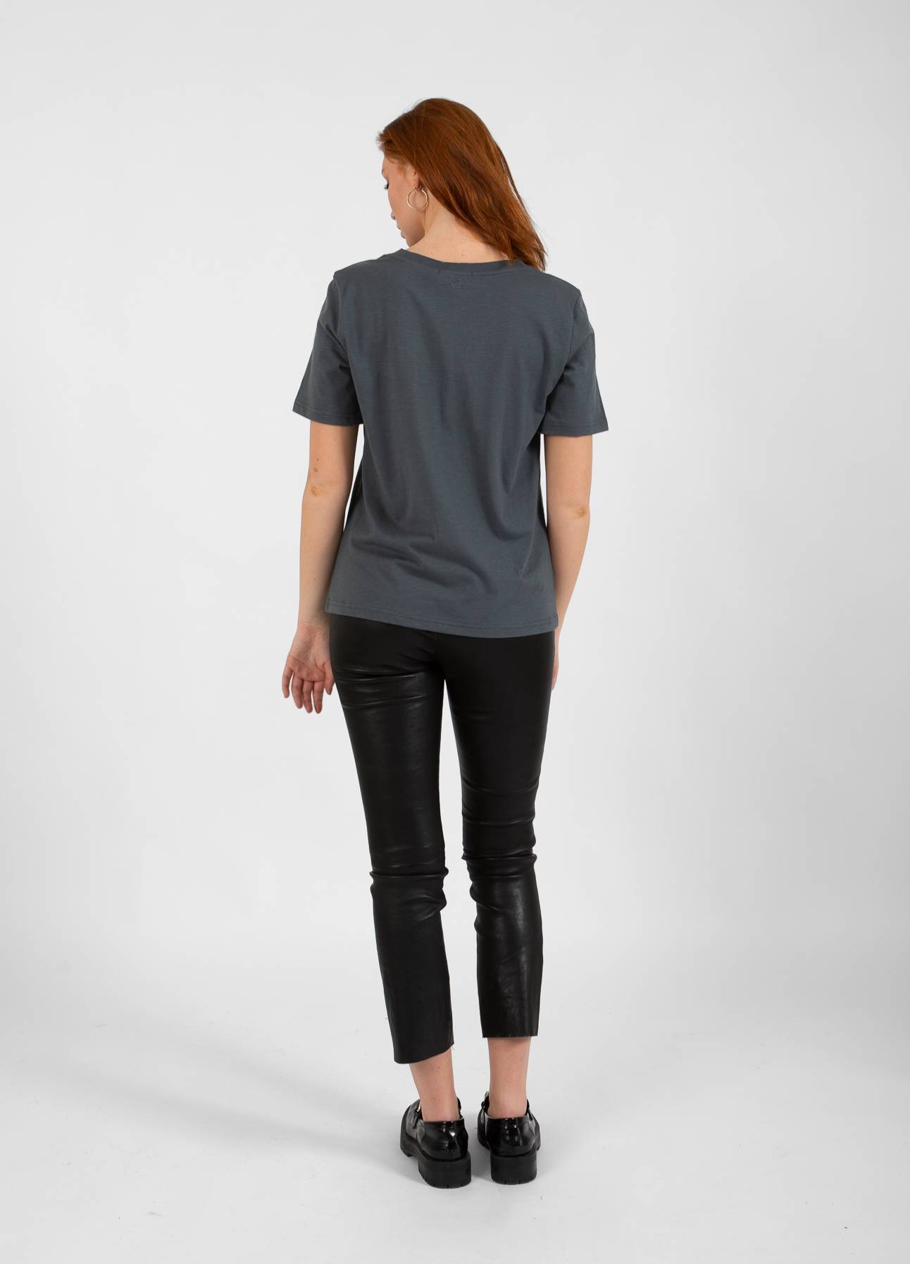 CC HEART TOI T-SHIRT - MELLEM ÆRME - Dark Stone Grey