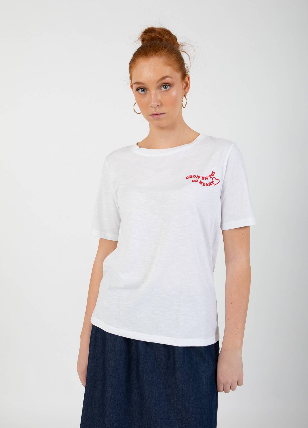 CC HEART TOI T-SHIRT - MELLEM ÆRME - White