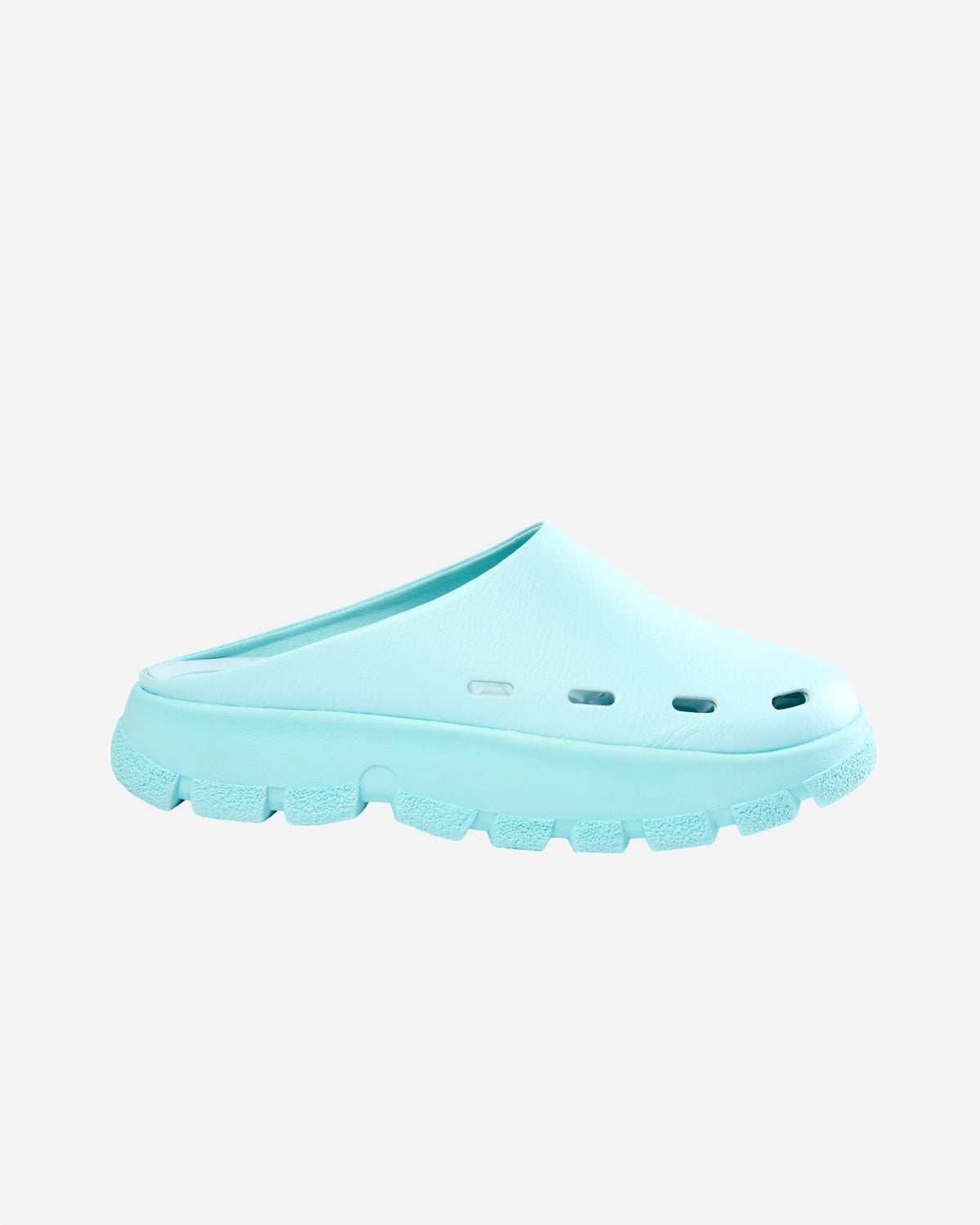 Trek Close Sandal - Baby Blue