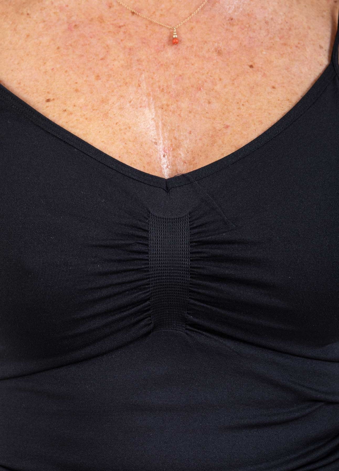 CC HEART SEAMLESS TOP - Black