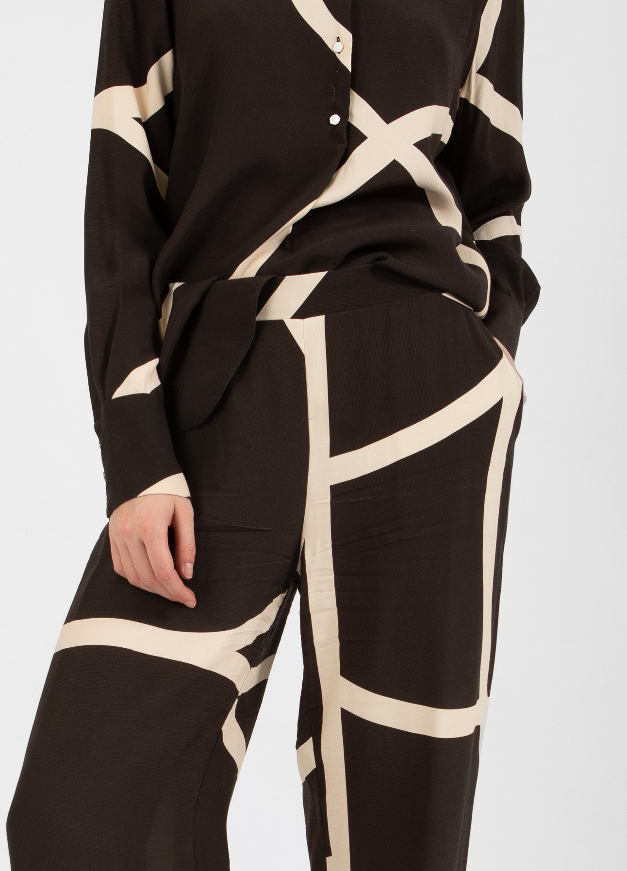 BUKSER MED FIELS PRINT - SILLE PASFORM - Field print
