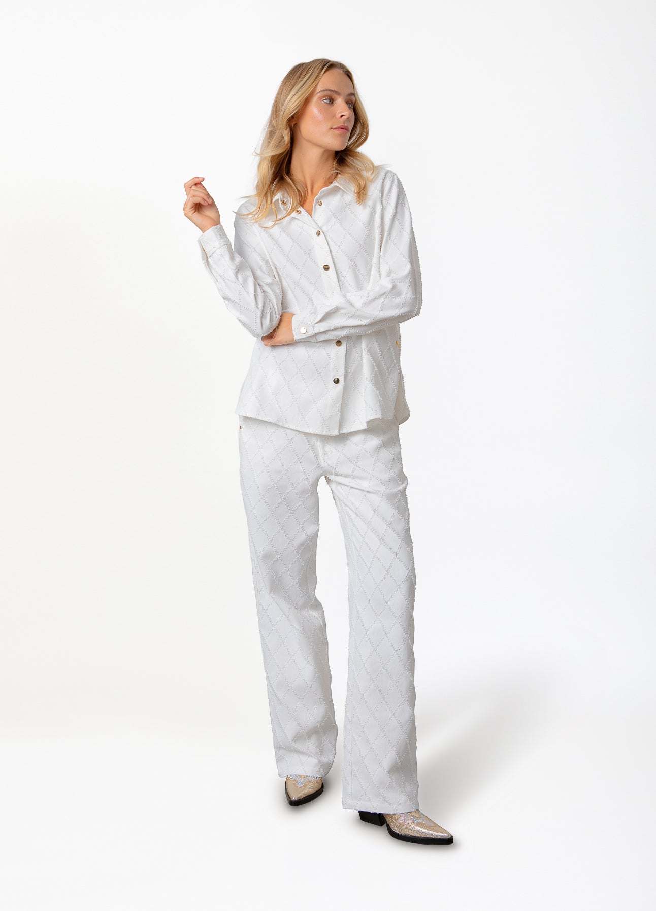 DENIM BUKSER MED STRUKTUR - PETRA FIT - White