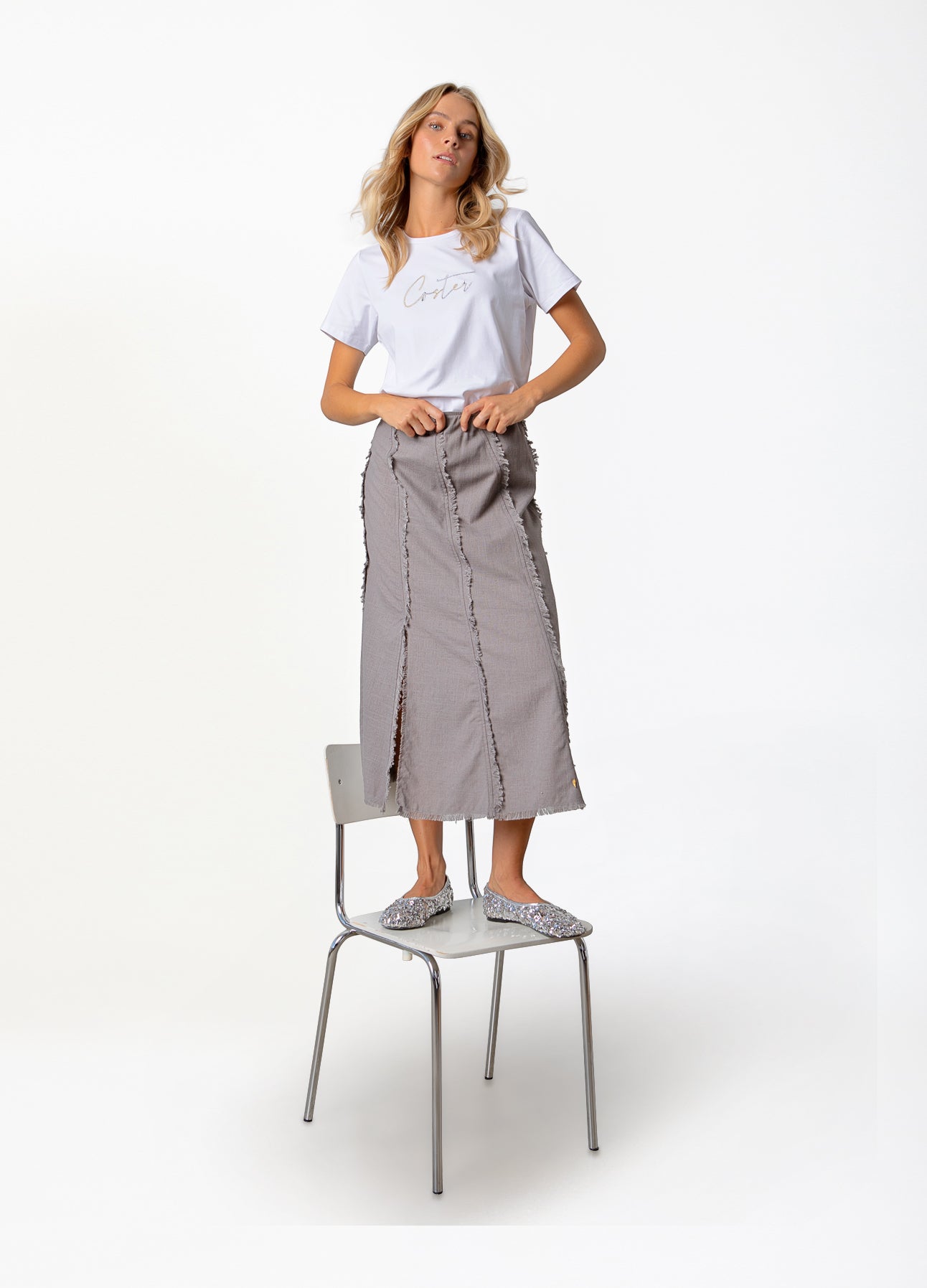 T-SHIRT MED COSTER BRODERI - White