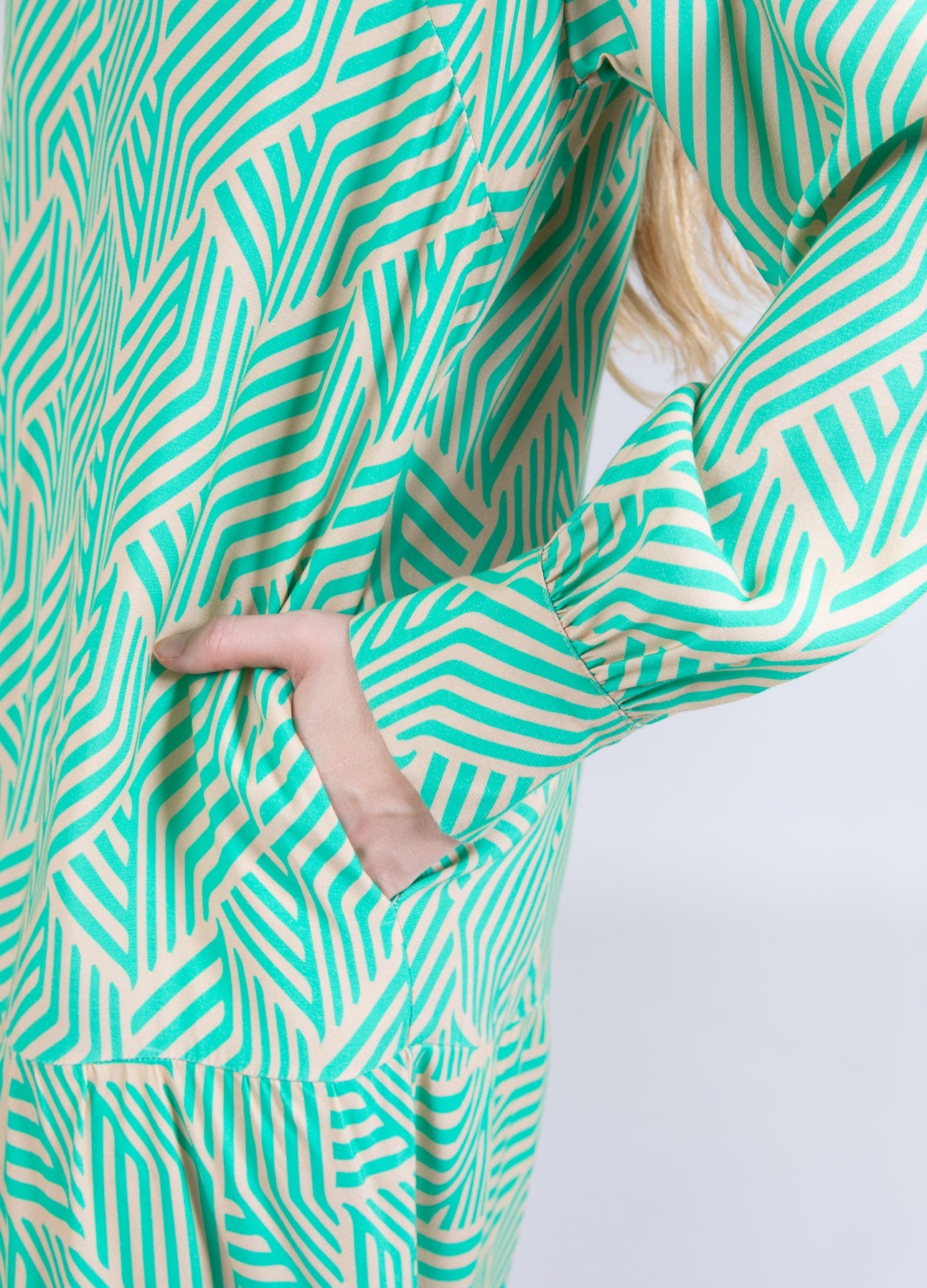 KJOLE MED GRAFISK PRINT - Graphic print