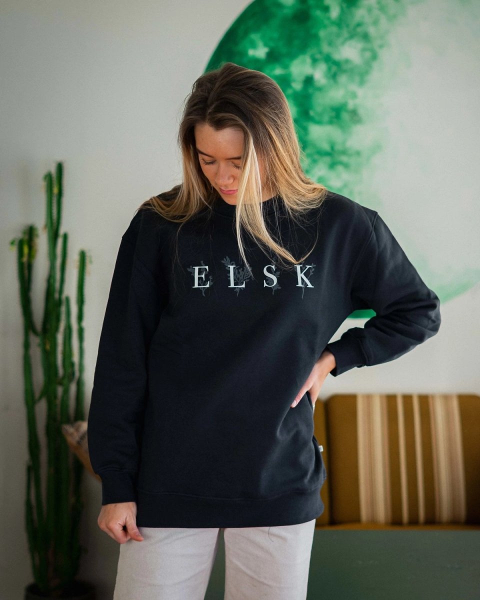 ELSK® PORSE LOGO ANNA WOMEN'S CREWNECK - PIRATE BLACK