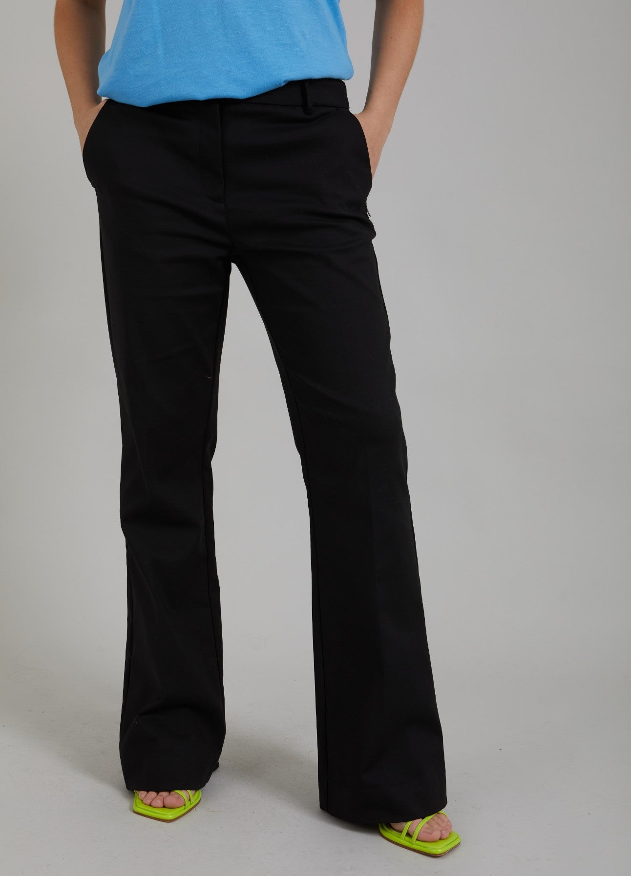 BUKSER M. BOOT-CUT - LUCIA FIT - Black