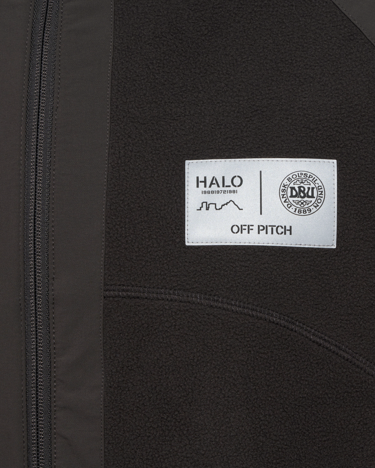 halo-dbu-paneled-fleece-jacket-raven_2.png Halo Dbu Paneled Fleece Jacket - Raven Online nu
