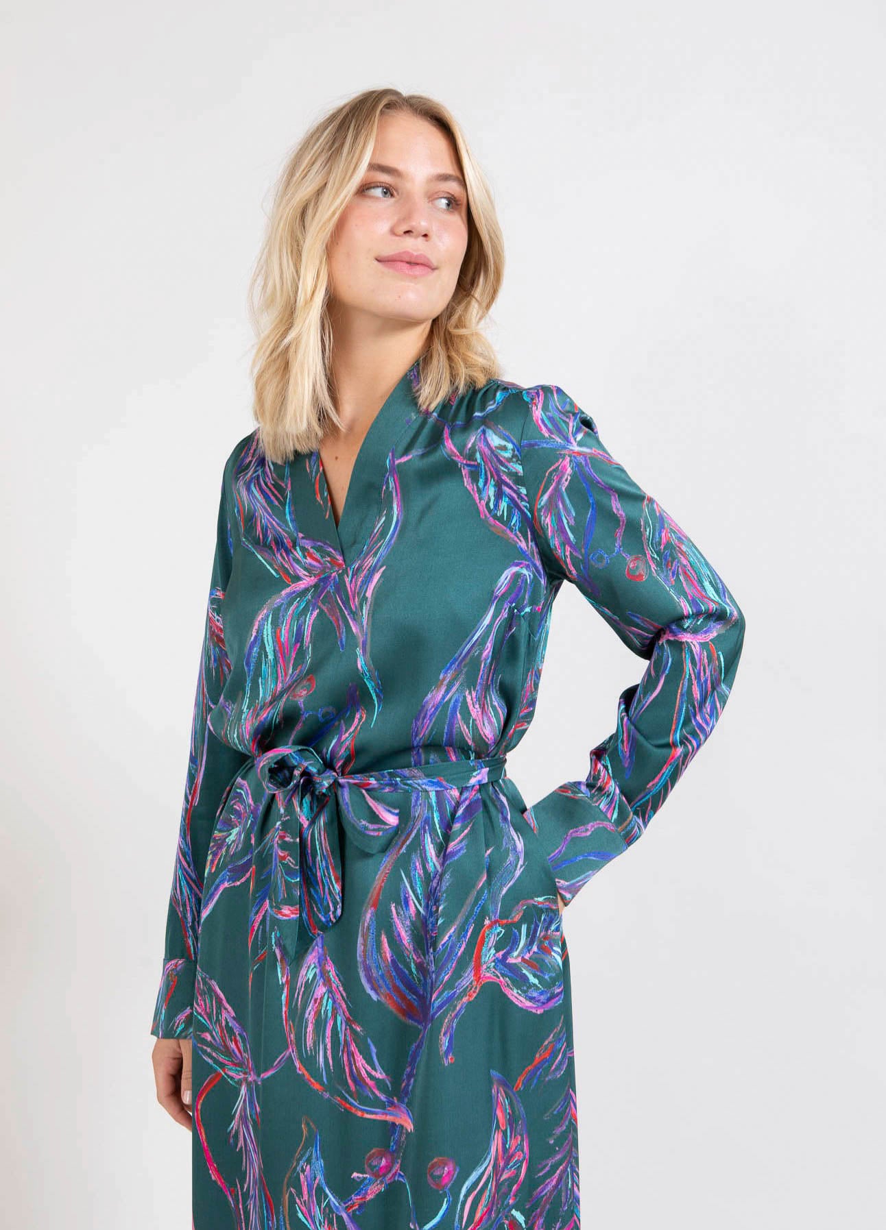 KJOLE I MULTI LEAVES PRINT - Multi leaves print Online Hot Salg