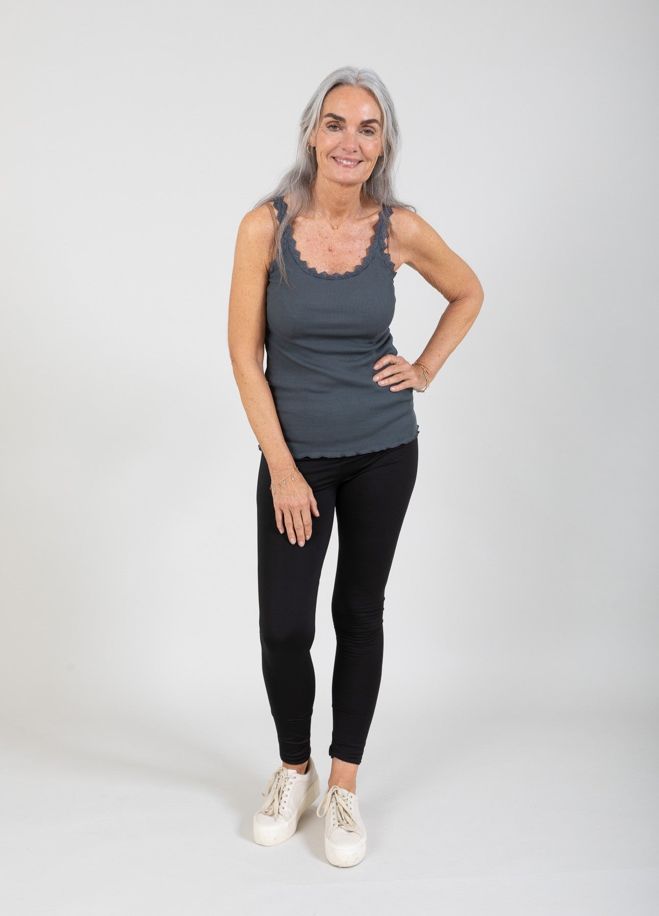 CC HEART SILKE TOP MED BLONDE - Dark Stone Grey
