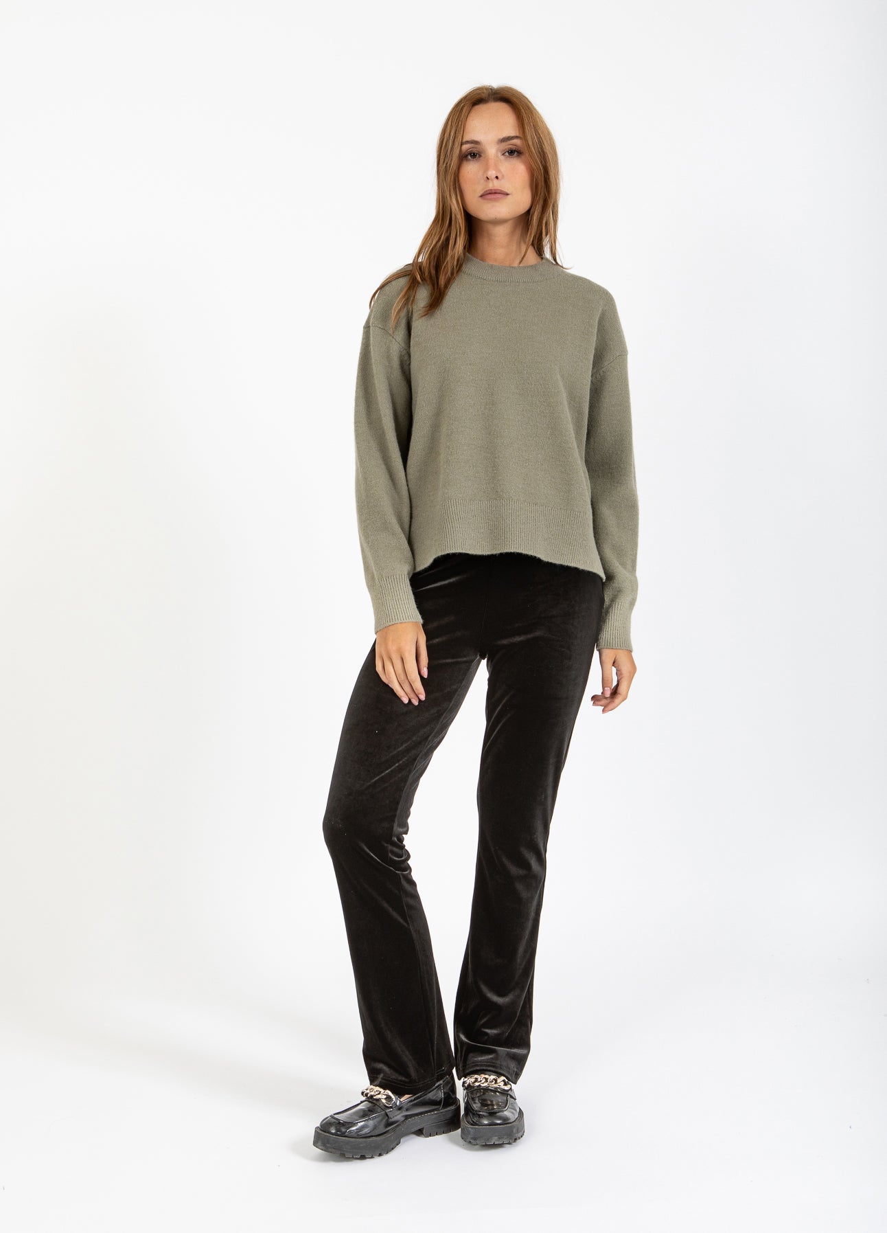 TRØJE MED RUNDT HALSUDSNIT - COMFY KNIT - Moss Green Hot på udsalg