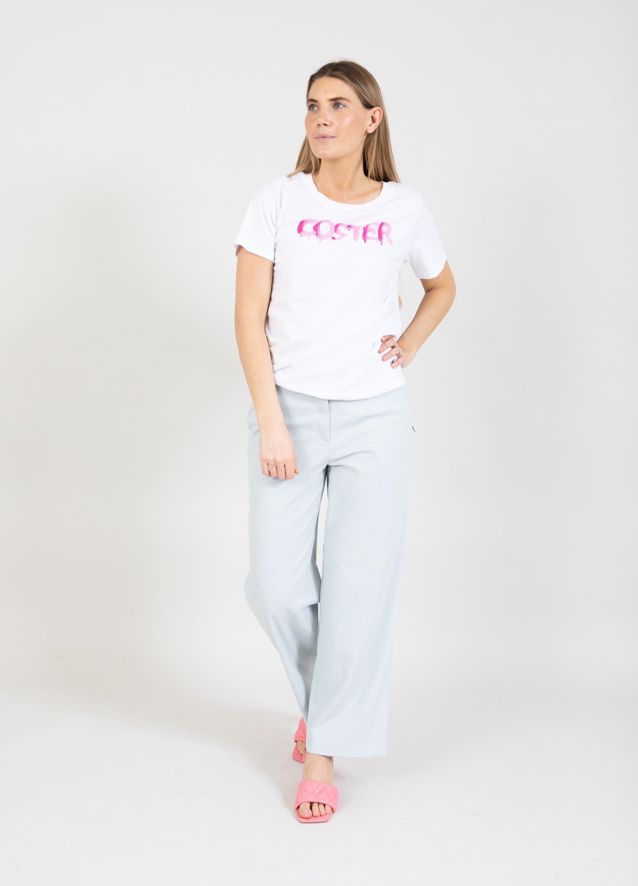 T-SHIRT MED GRAFITTI LOGO - White
