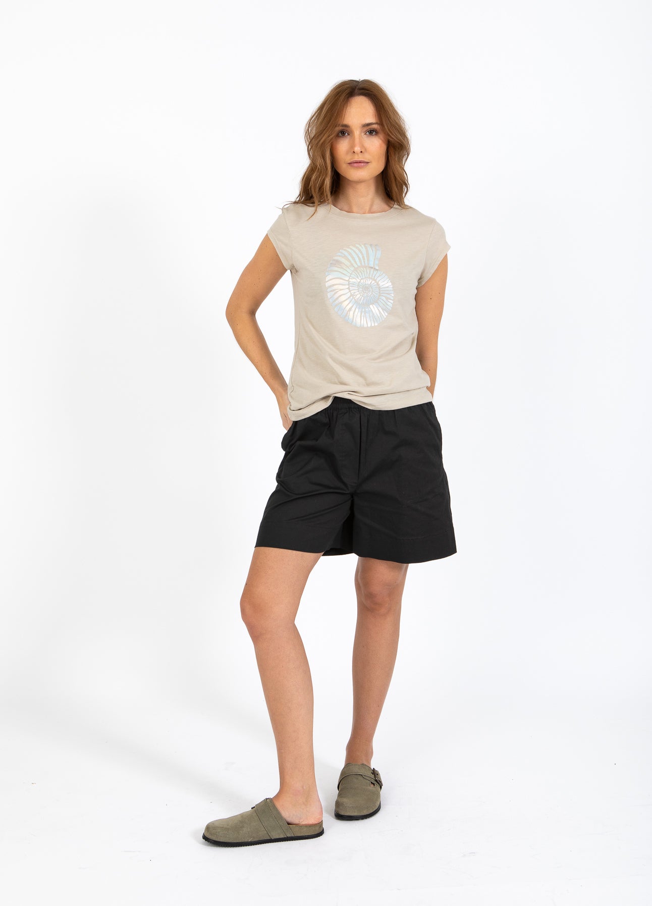 CC HEART SHELL TEE - KORT ÆRME - Light khaki Online salg