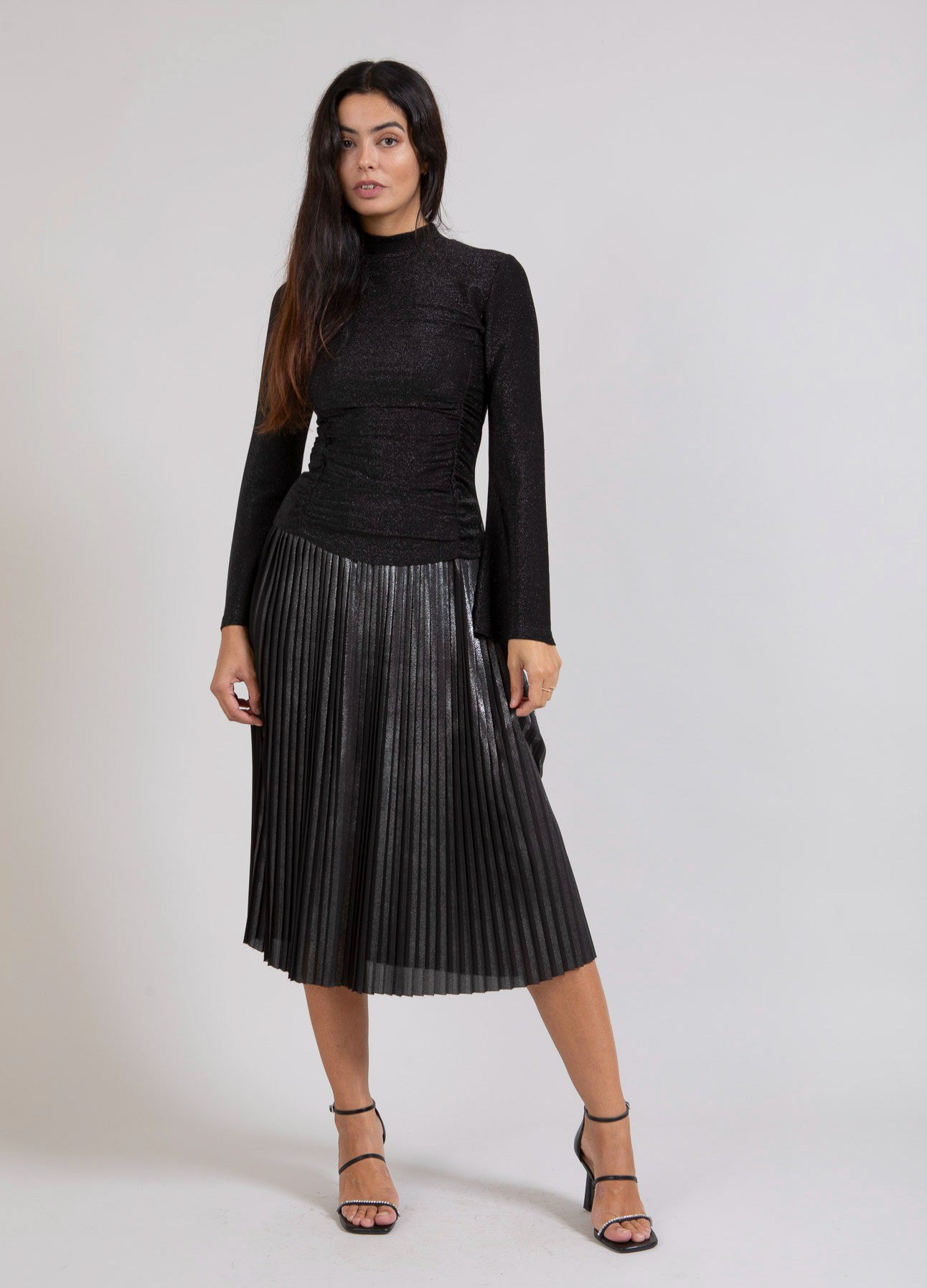 PLISSE NEDERDEL MED FOLIE - Metallic black