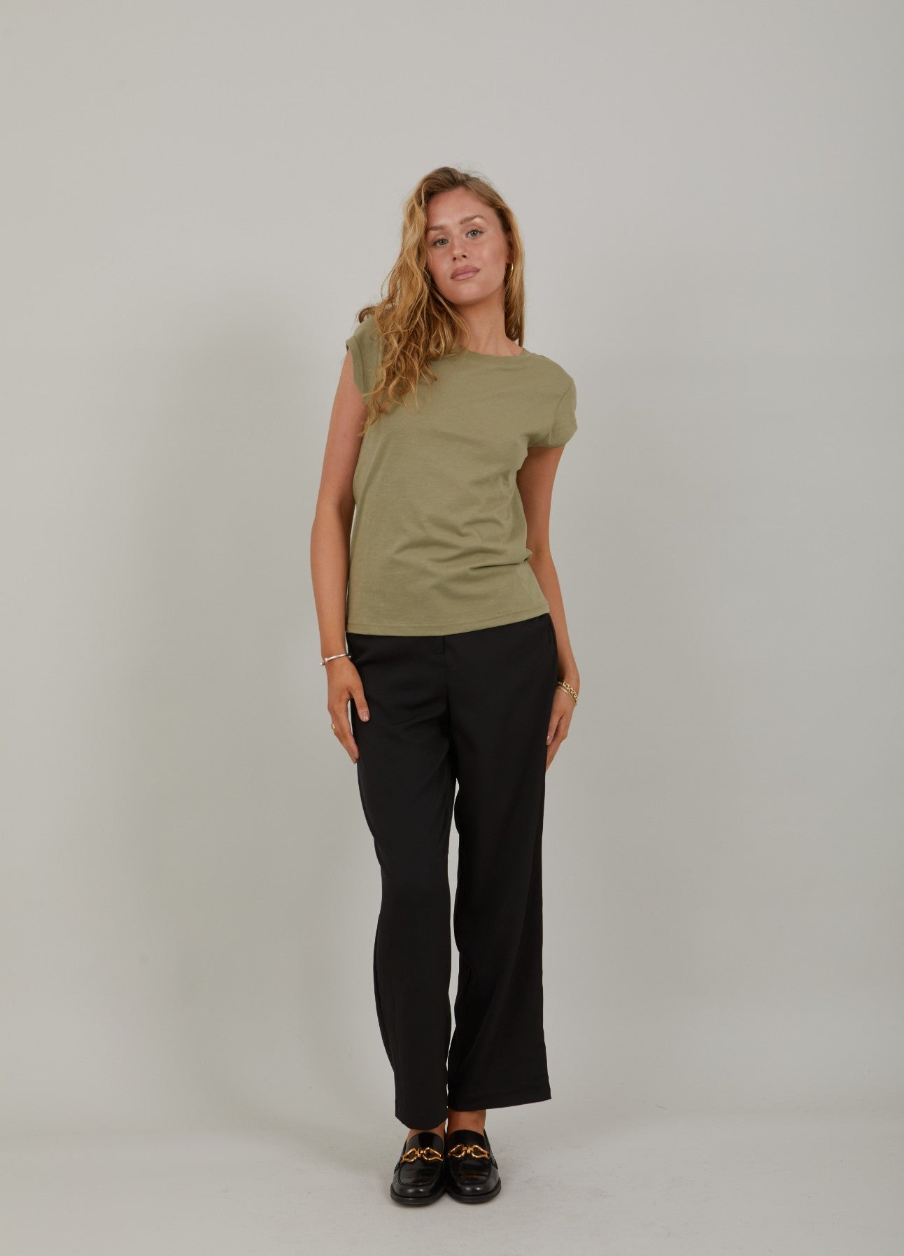 CC HEART T-SHIRT - Dusty olive